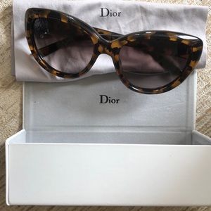 Dior sun glasses